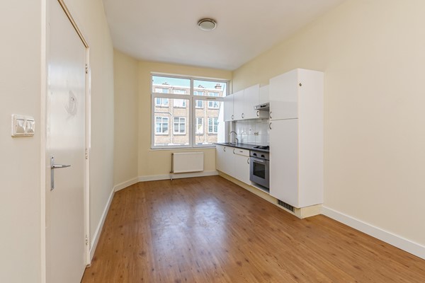 Medium property photo - Van Musschenbroekstraat 47, 2522 AJ Den Haag